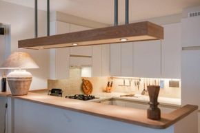 Huswell - Apartment on top location in Knokke with parking